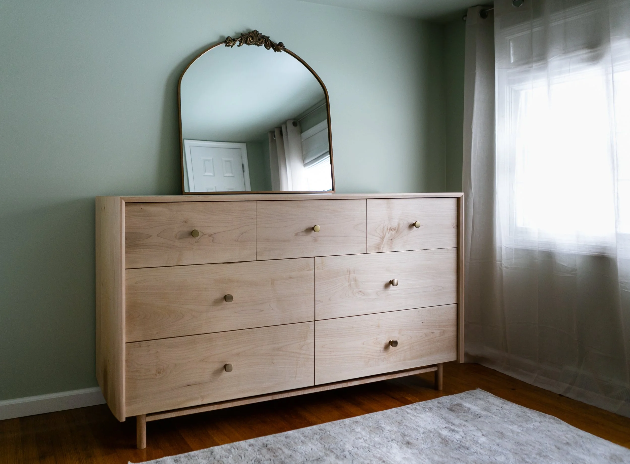 Mathilde_Dresser-1.JPG