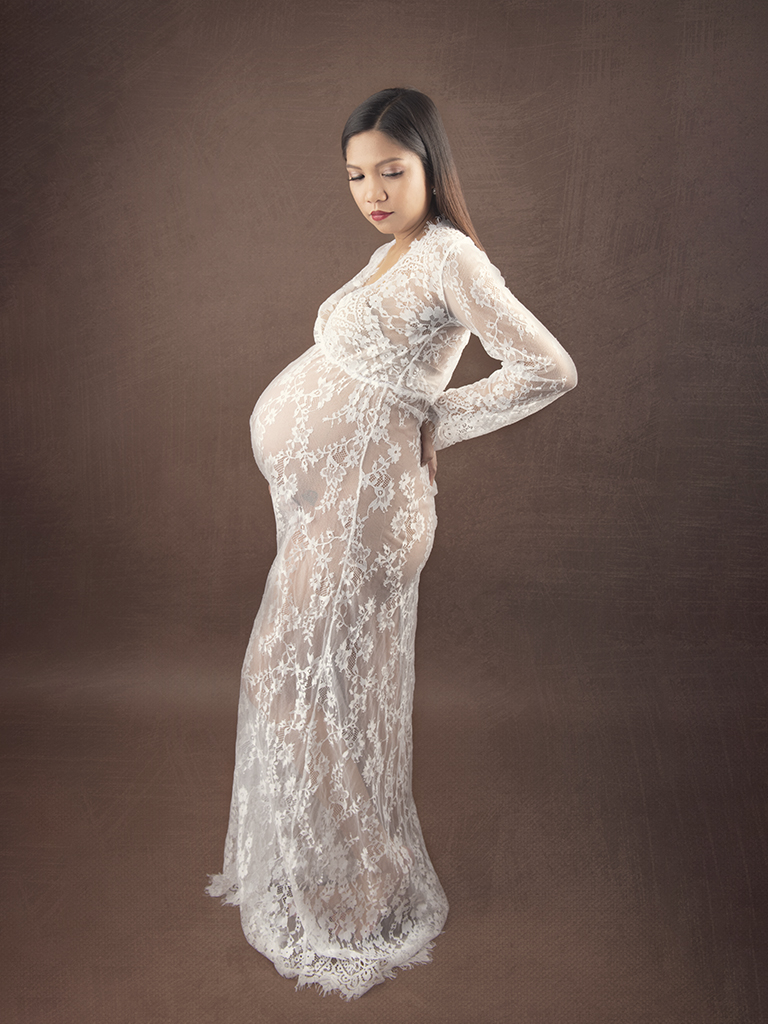calgary-maternity-photographer.jpg