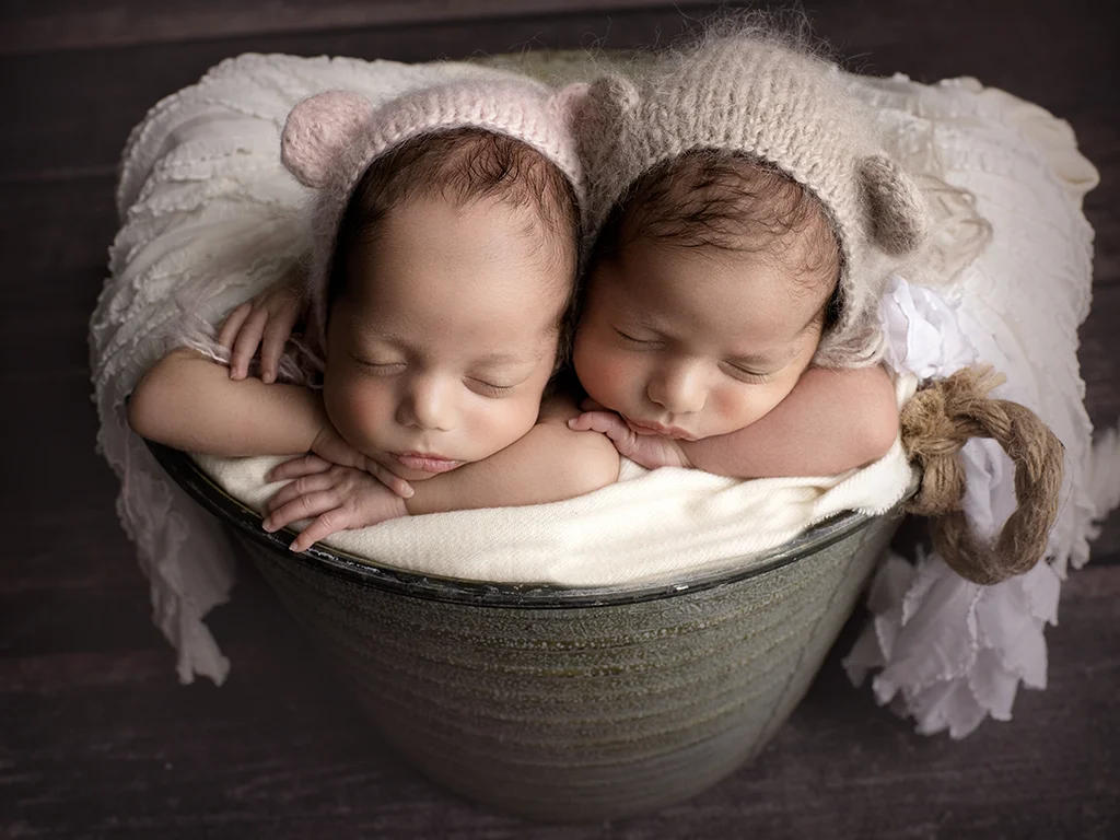 twin-photographer.jpg