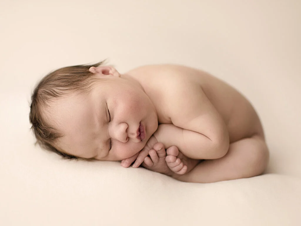 newborn-images-alberta.jpg