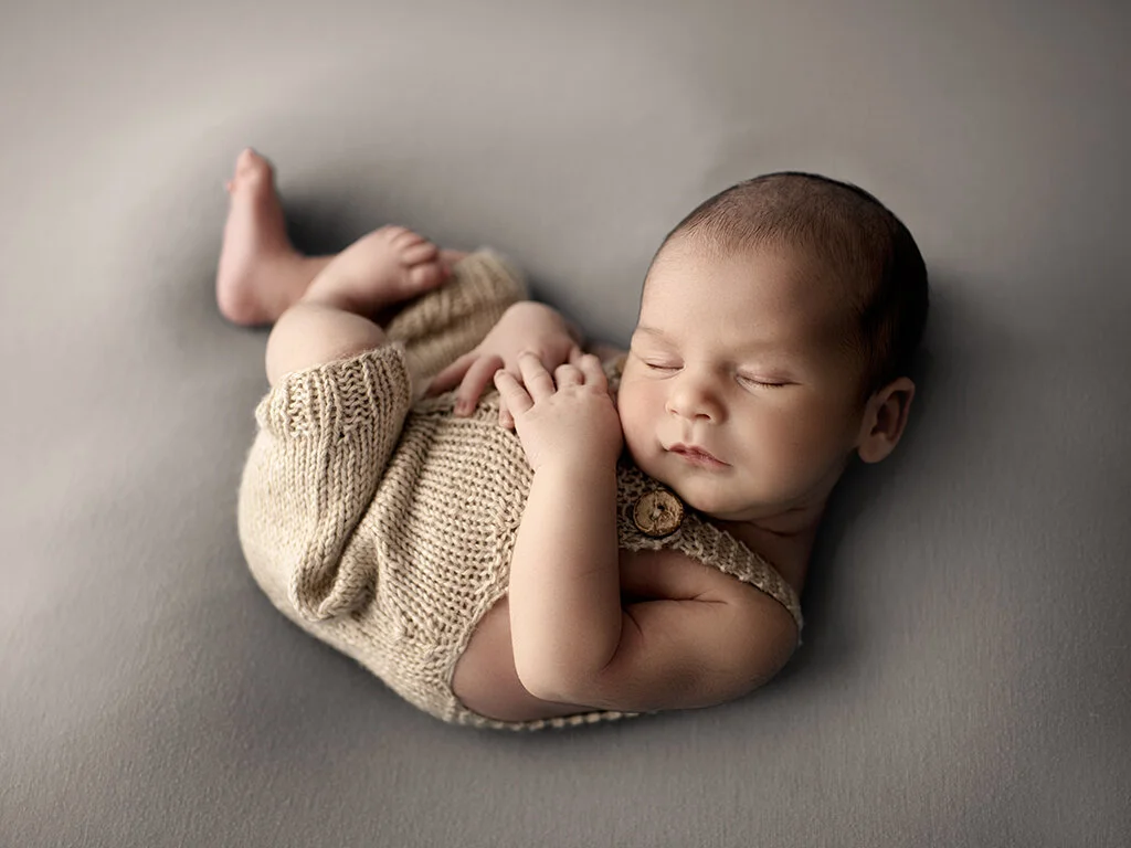 newborn-photographer.jpg