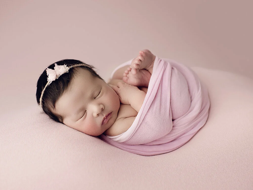 professional newborn photographer.jpg