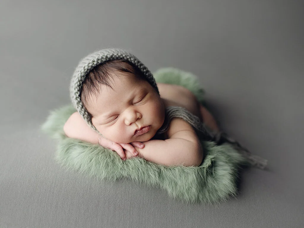 newborn posing.jpg