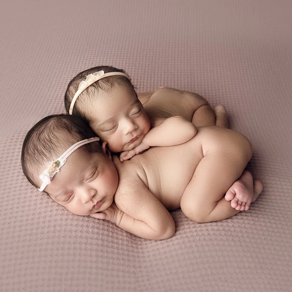twins and newborn photography.jpg