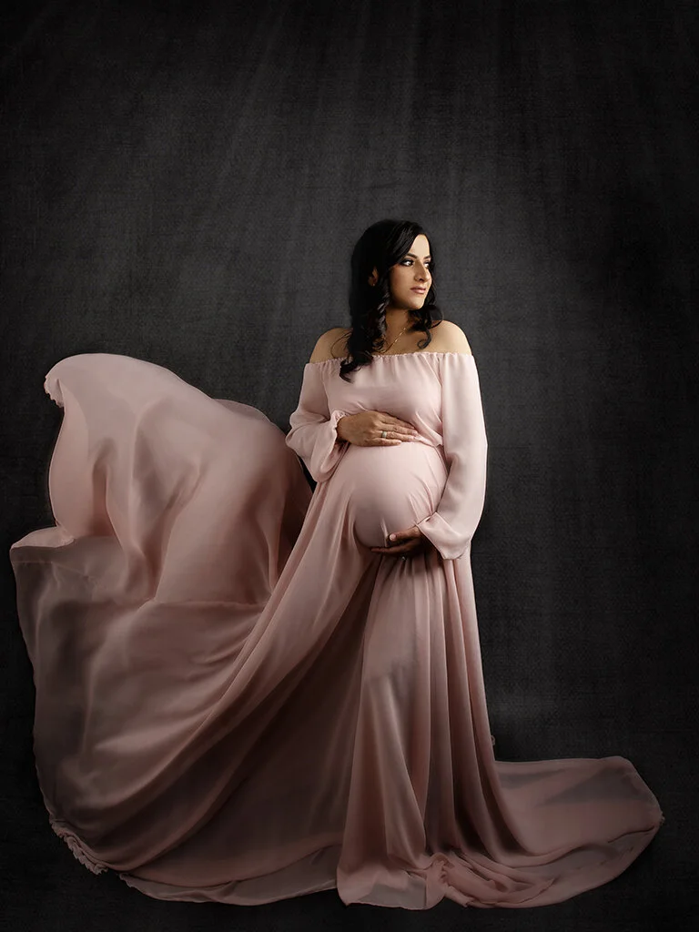 maternity photographer.jpg