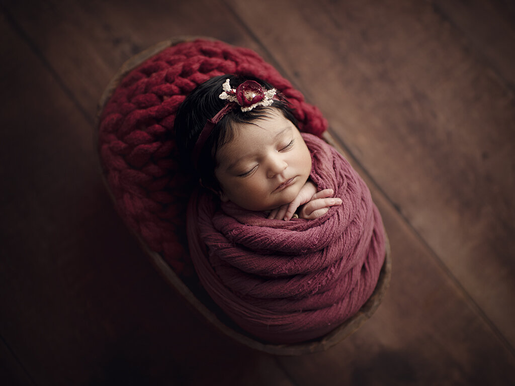 newborn photos calgary.jpg