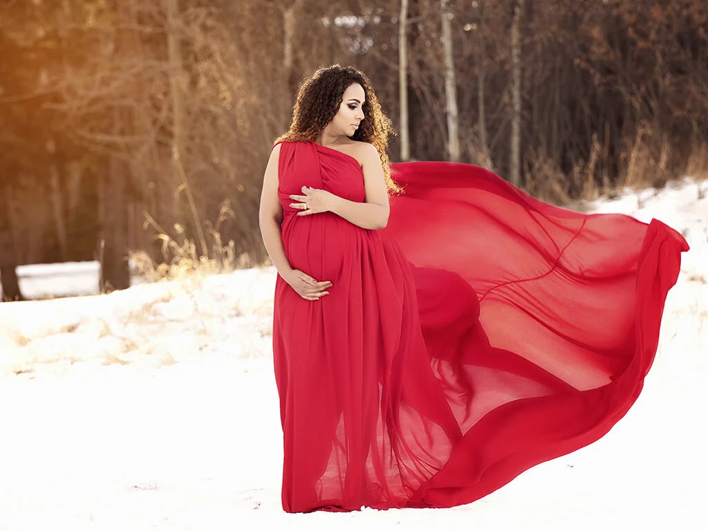 professional maternity photographer.jpg