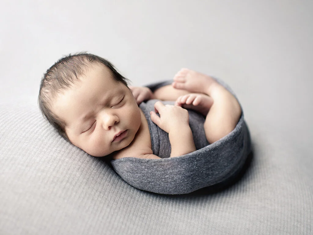 newborn portraits.jpg