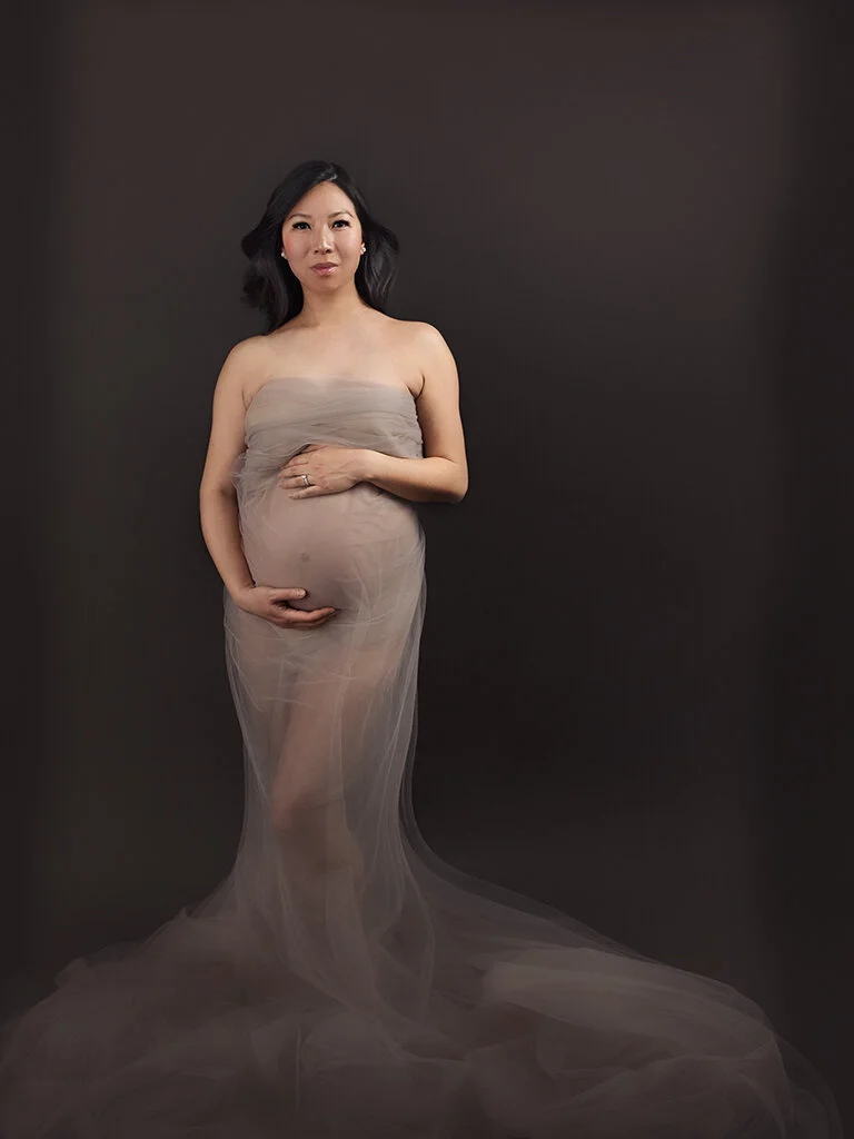 maternity photographer alberta.jpg