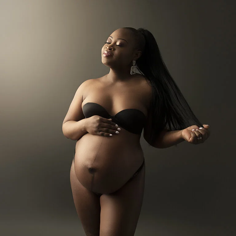 tasteful nude maternity portraits.jpg