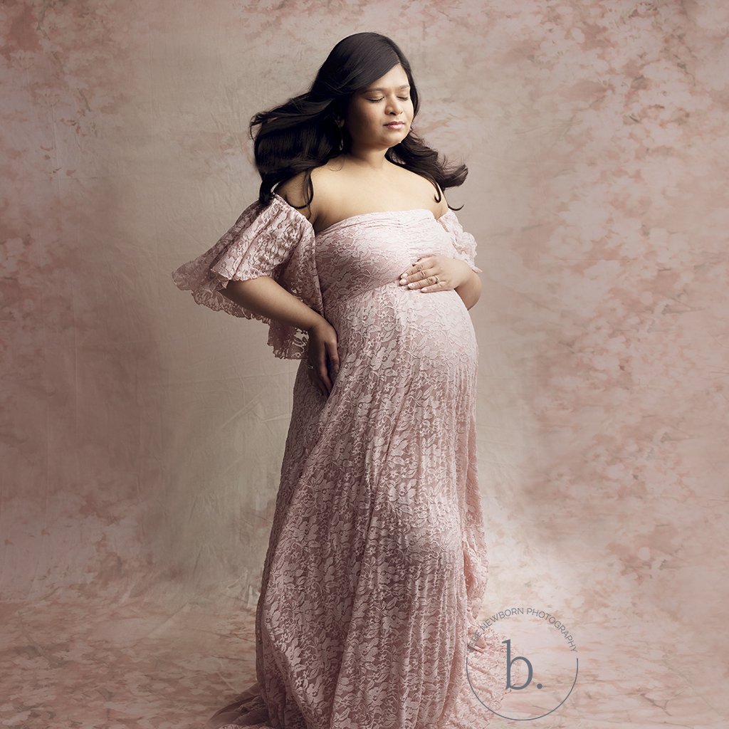 maternity photographer.jpg