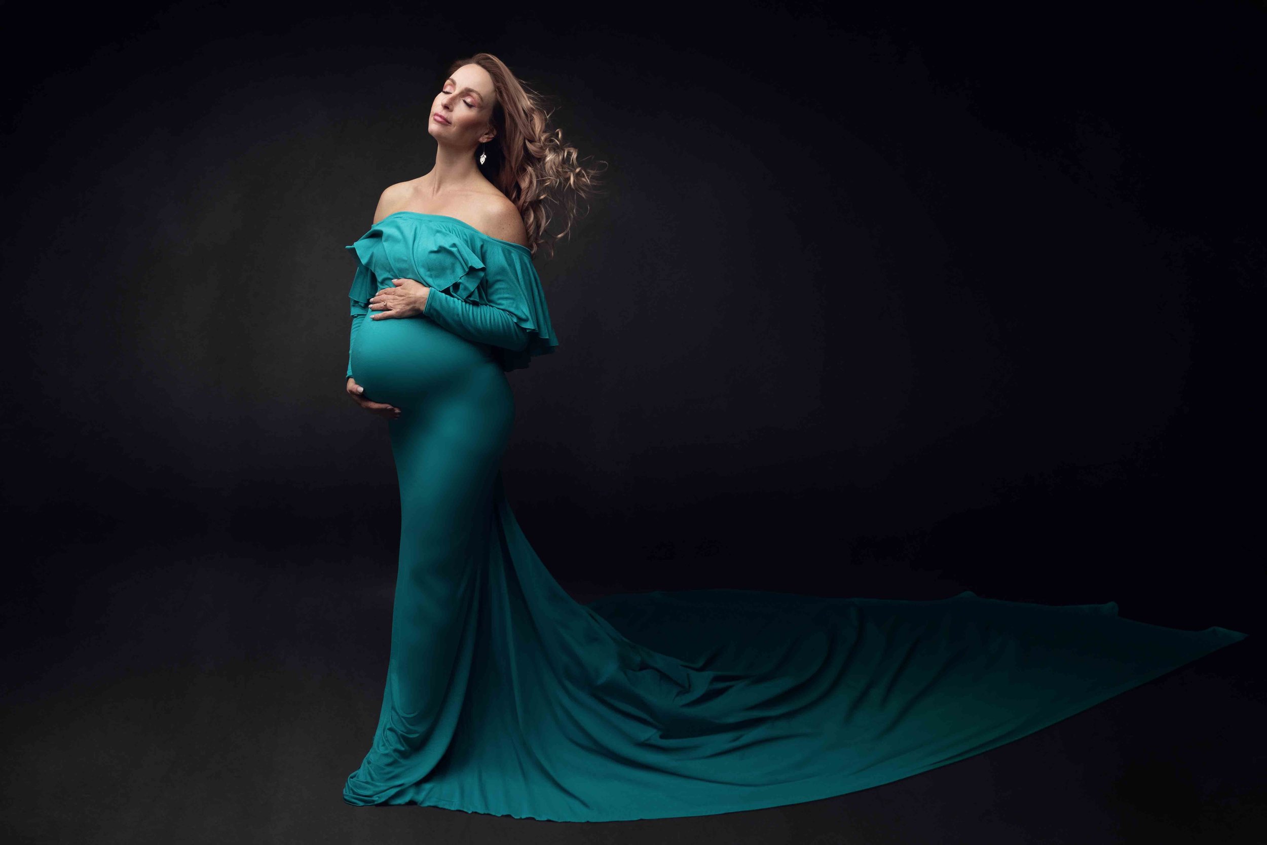 Maternity Photographer (2).jpg