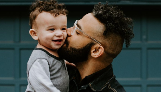 Moms: Study Finds Dads Feel Closer To Their Kids During Pandemic