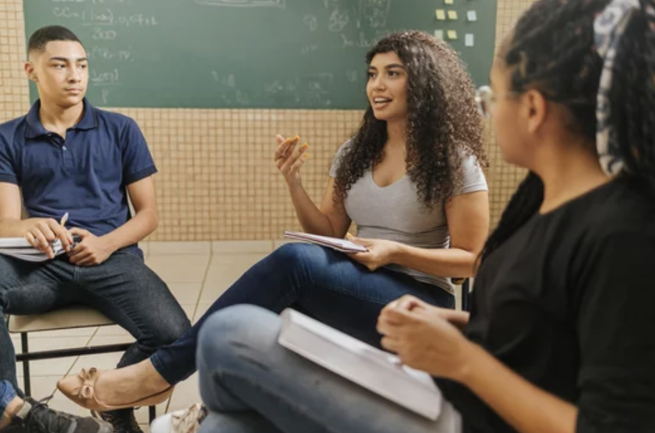 Navigating Social Issues in the Classroom: A Toolkit for Educators as Community Bridge-Builders