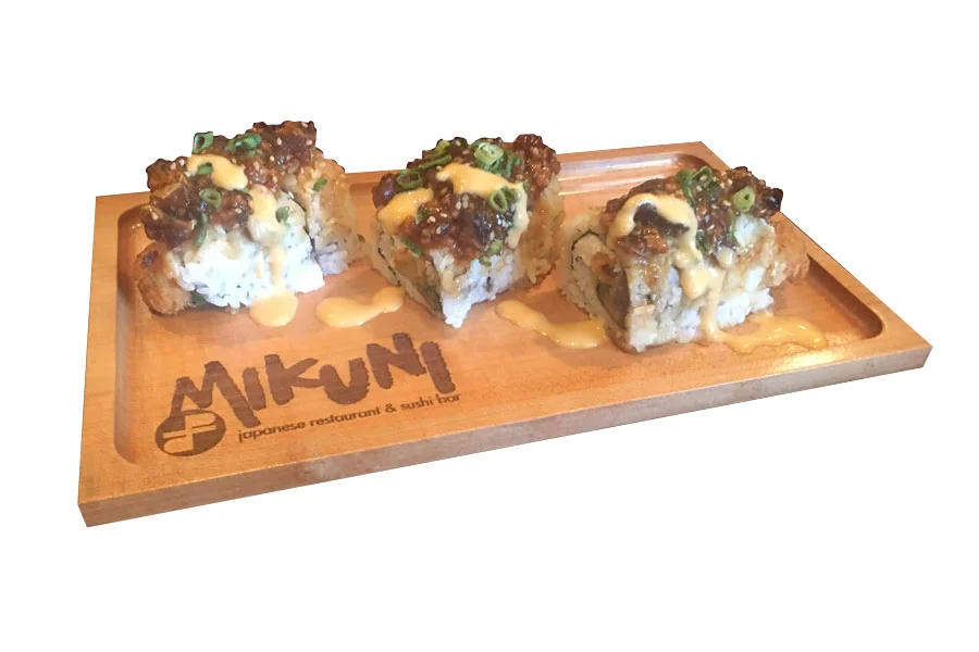 Maple-Roll-Plate-wSauce-Inset-2.jpg