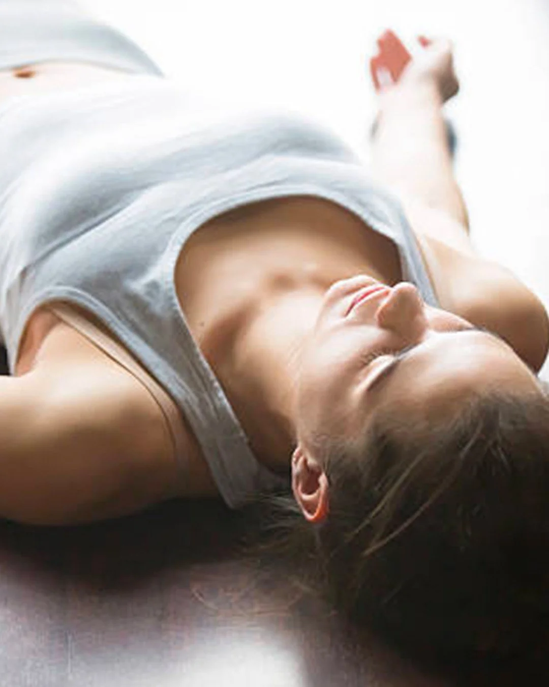 𝐔𝐧𝐯𝐞𝐢𝐥𝐢𝐧𝐠 𝐭𝐡𝐞 𝐏𝐫𝐚𝐜𝐭𝐢𝐜𝐞 𝐨𝐟 𝐘𝐨𝐠𝐚 𝐍𝐢𝐝𝐫𝐚
Explore one of Ayurveda + Yoga&rsquo;s most profound healing practices.

Yoga Nidra, or &ldquo;yogic sleep,&rdquo; is more than relaxation. It&rsquo;s a doorway to restoration of the