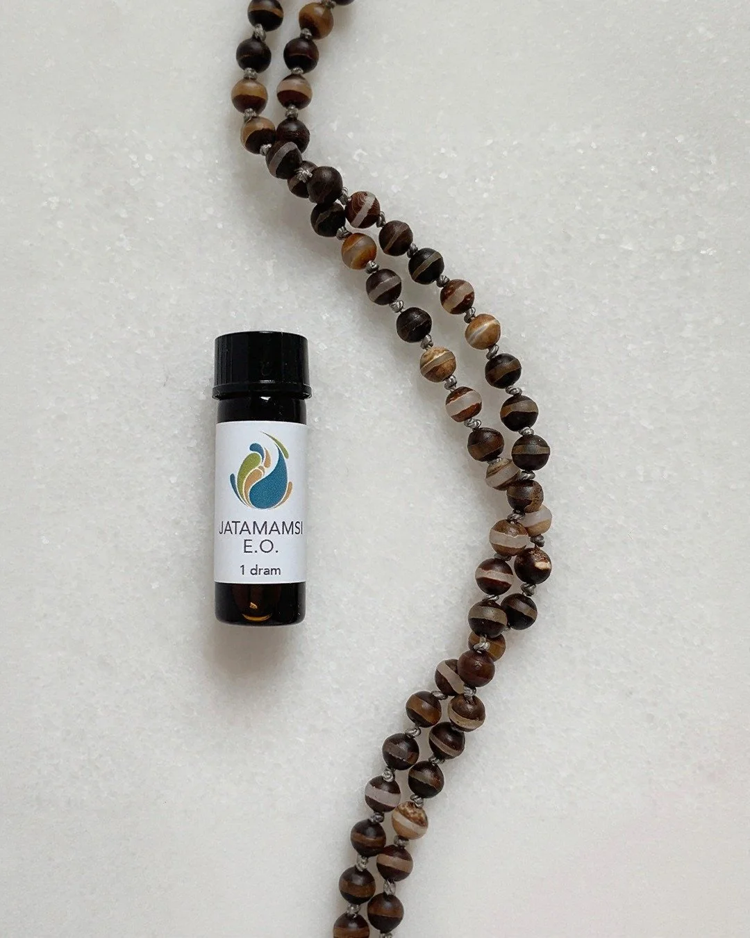 𝑱𝒂𝒕𝒂𝒎𝒂𝒎𝒔𝒊 𝑬𝒔𝒔𝒆𝒏𝒕𝒊𝒂𝒍 𝑶𝒊𝒍

Feeling mentally frayed or emotionally overextended?

Jatamamsi is one of Ayurveda&rsquo;s most revered herbal allies for the nervous system. A nutritive tonic that soothes, nourishes, and restores from d