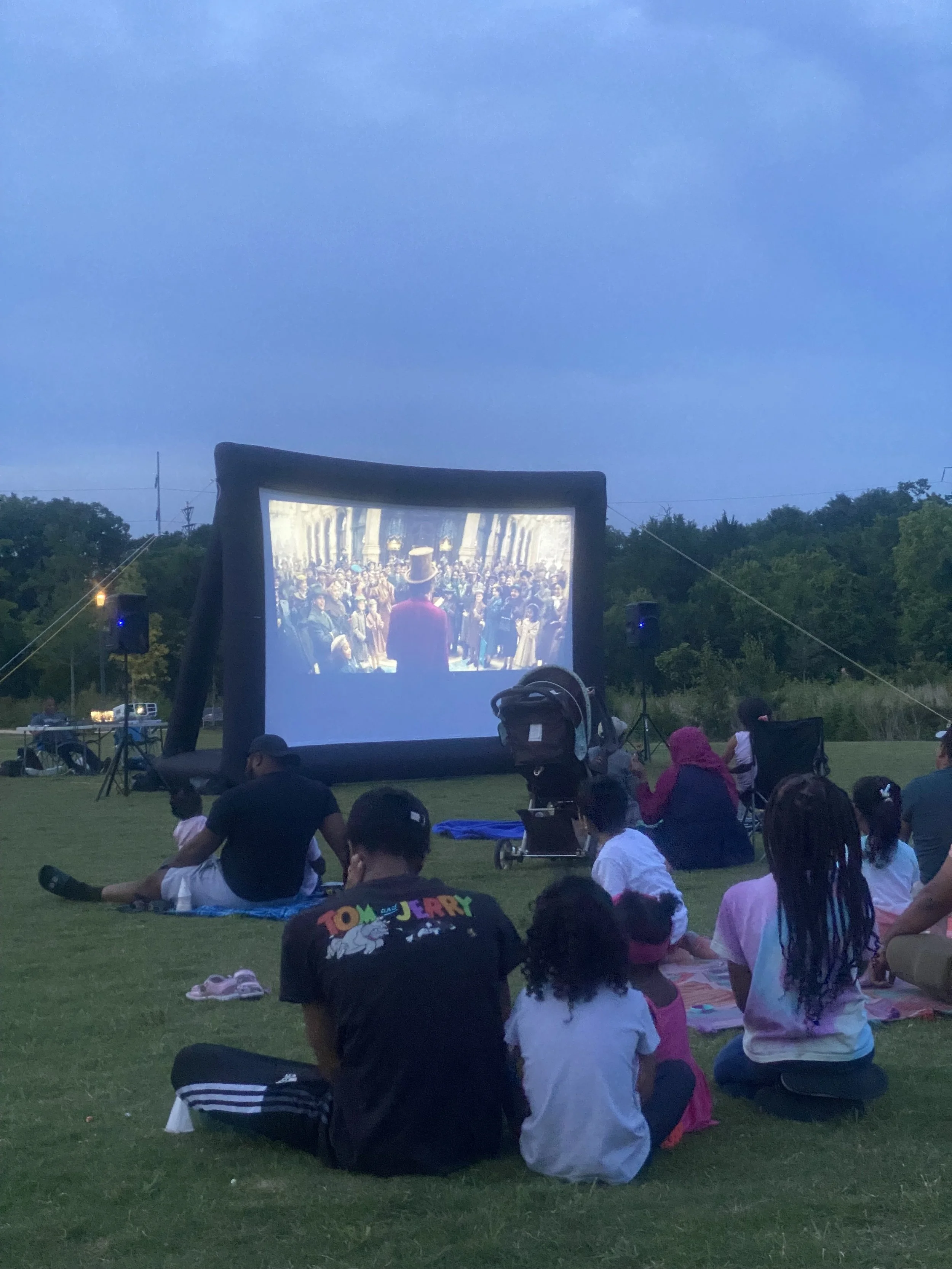 Outside Cinema: The Wild Robot 