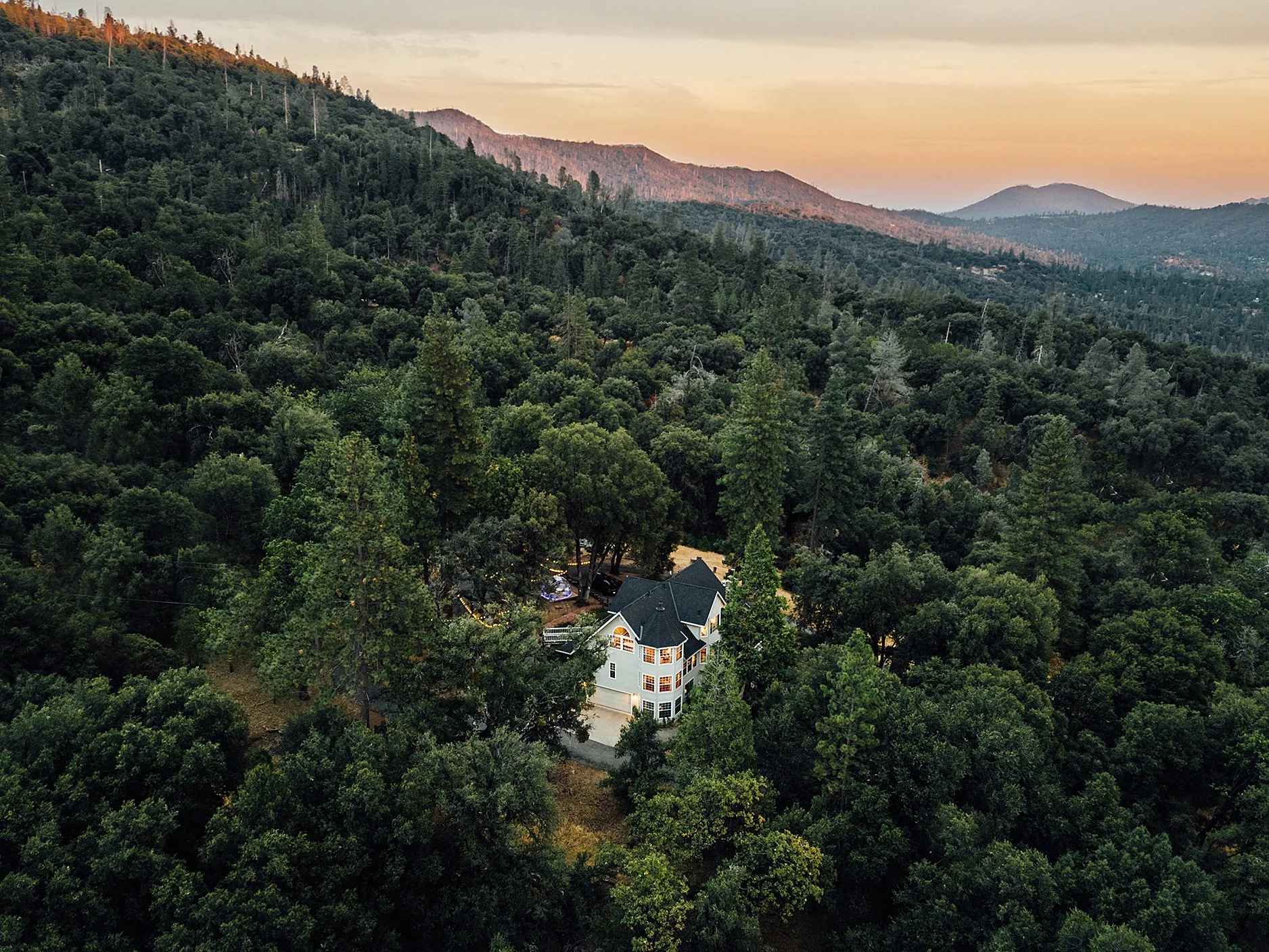 Lazy Realm, Oakhurst, CA 