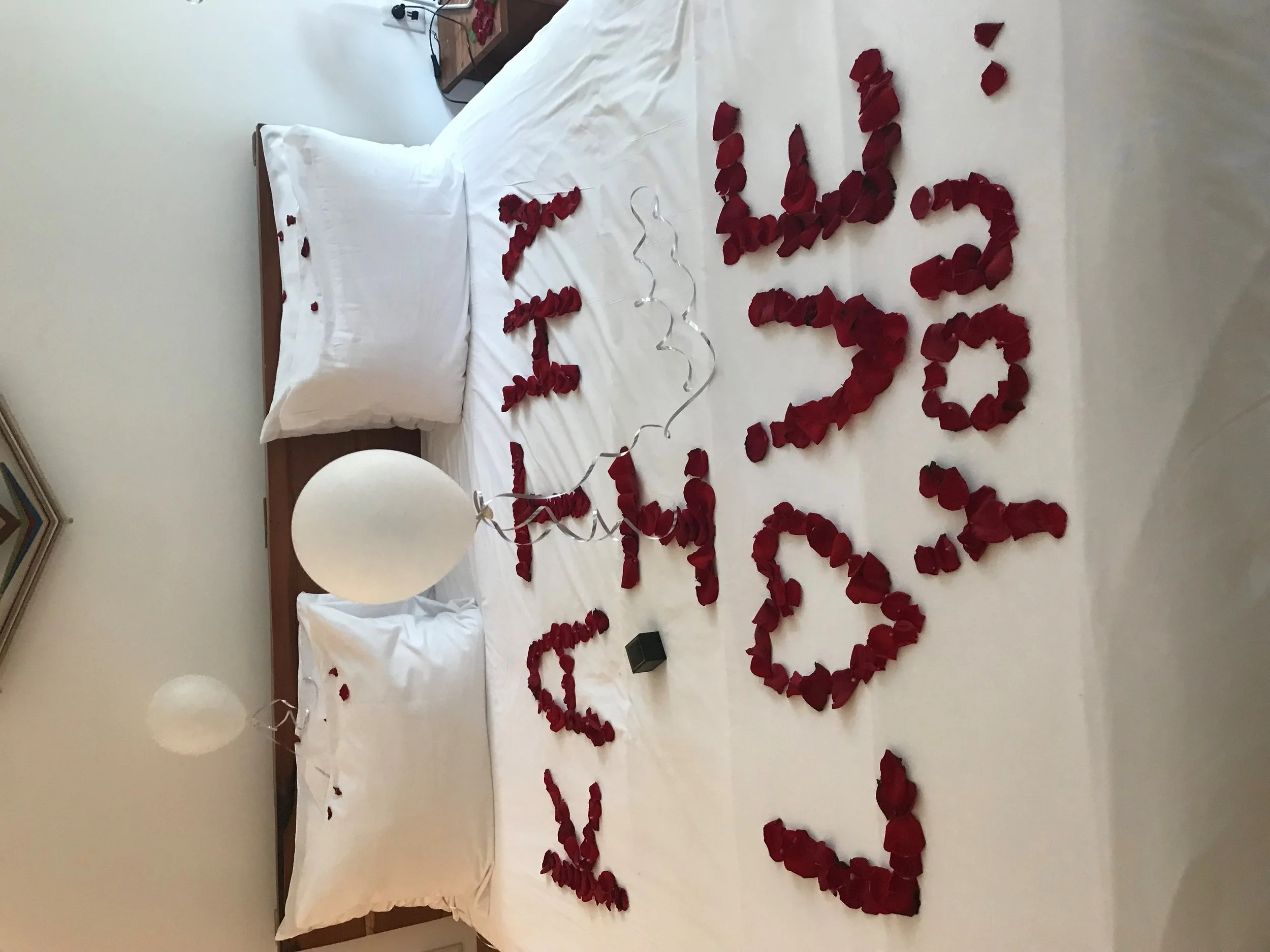 ok, So I got engaged Labor Day weekend!