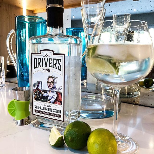 All this sunshine has got us thinking about Tipple O&rsquo;clock! Serve it simply over ice, tonic and a slice of lime, in your favourite glass, and bottoms up! All the botanicals provide flavour of a classic G&amp;T, minus the alcohol- cheers!
.
.
.
