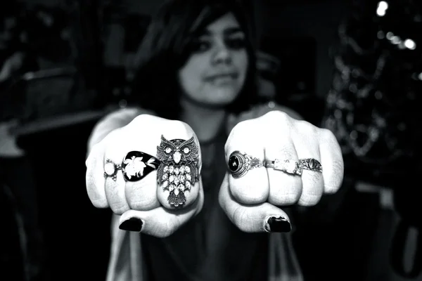 MVM STUDENT COMPILATION 2012 – ARTIST INTERVIEW – CASSIA