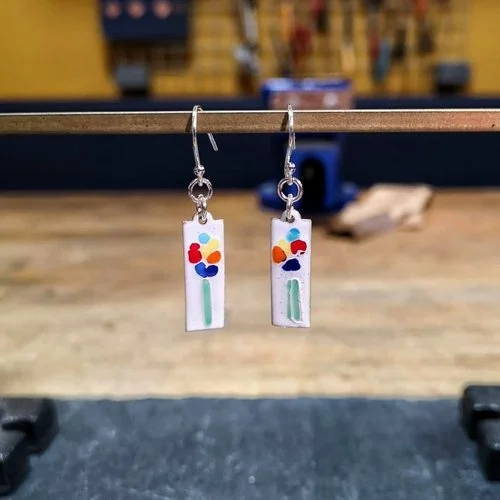 MAKE AN ENAMEL PENDANT AND EARRINGS 