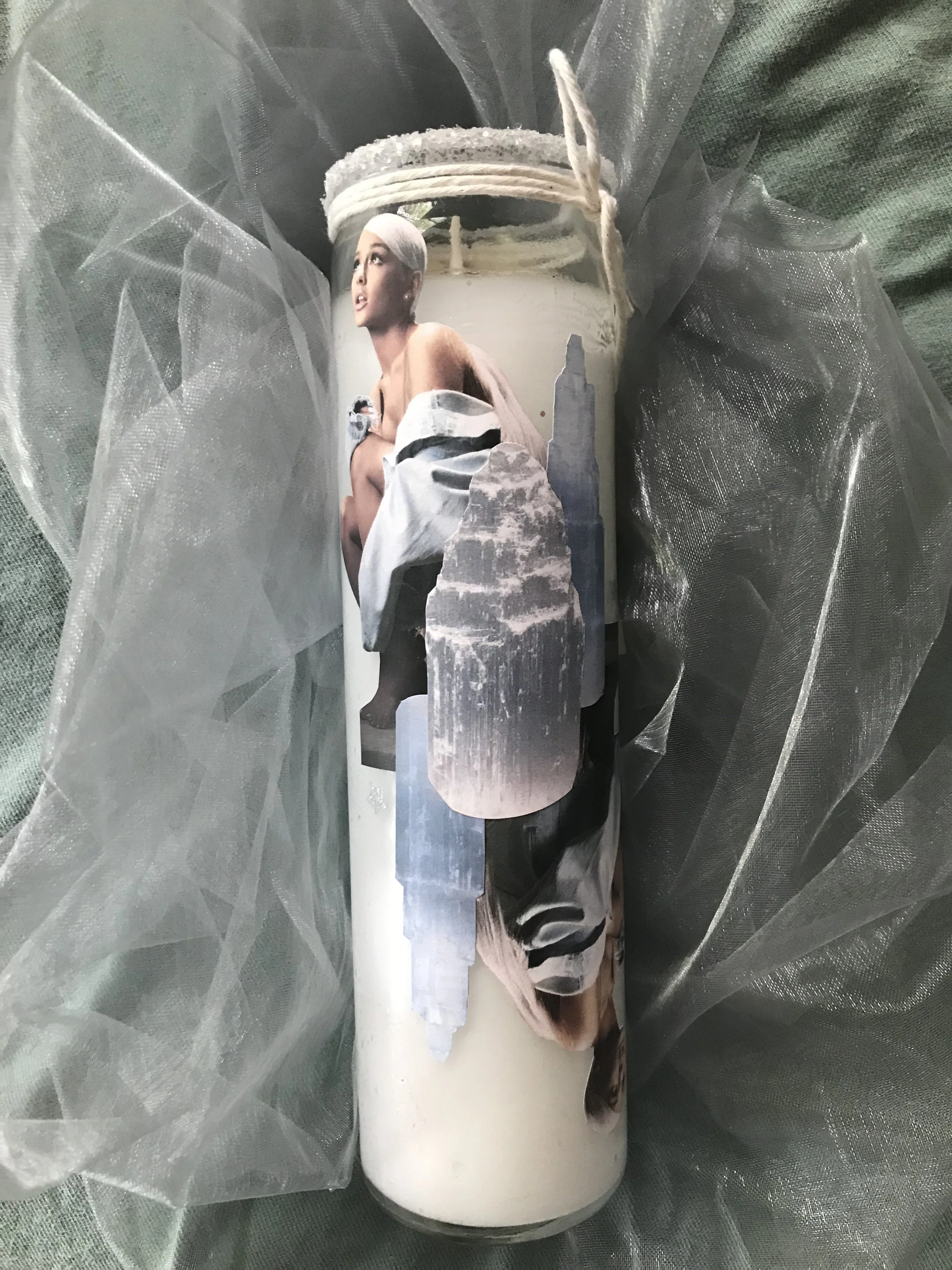 SHOP THE ARIANA "FLIP IT" CANDLE NOW