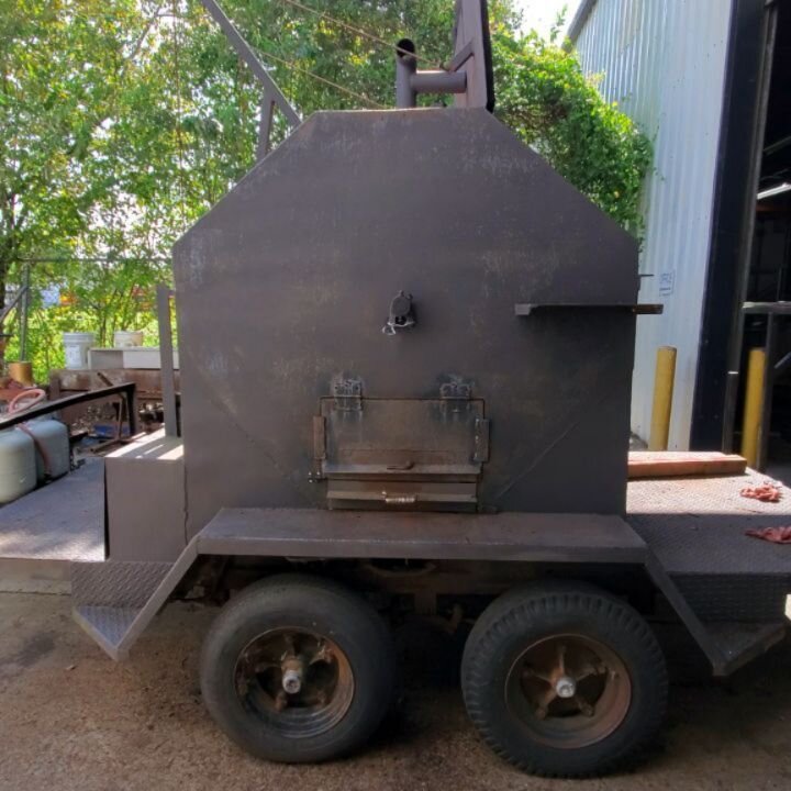 Giving this old smoker some love and a new life! New drip trays and we welded new rails on the inside!