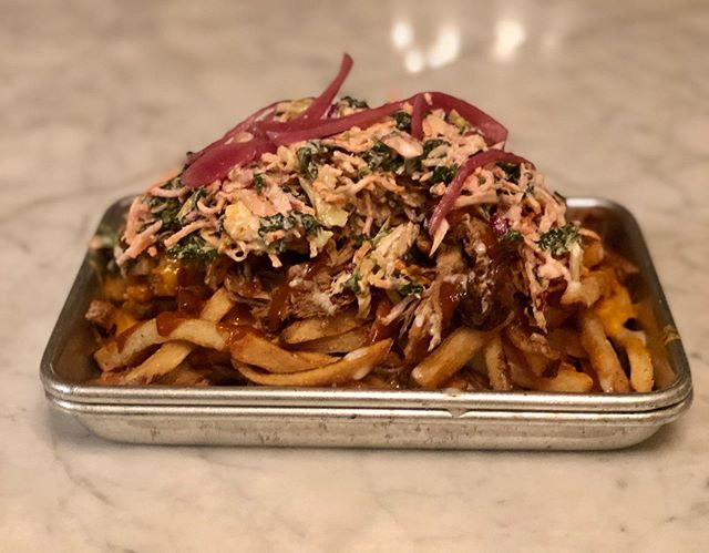 Now these are Ultimate Fries! 🍟
.
.
Loaded with Pulled pork, cheddar, kale slaw, pickled red onions, bbq sauce. 😋
