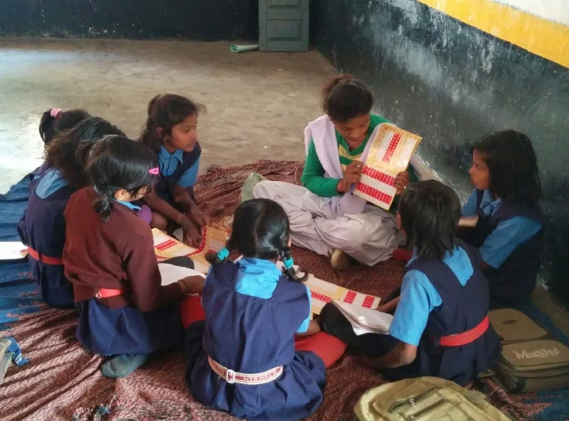 A pre-service teacher teaches a class in Chhattisgarh.