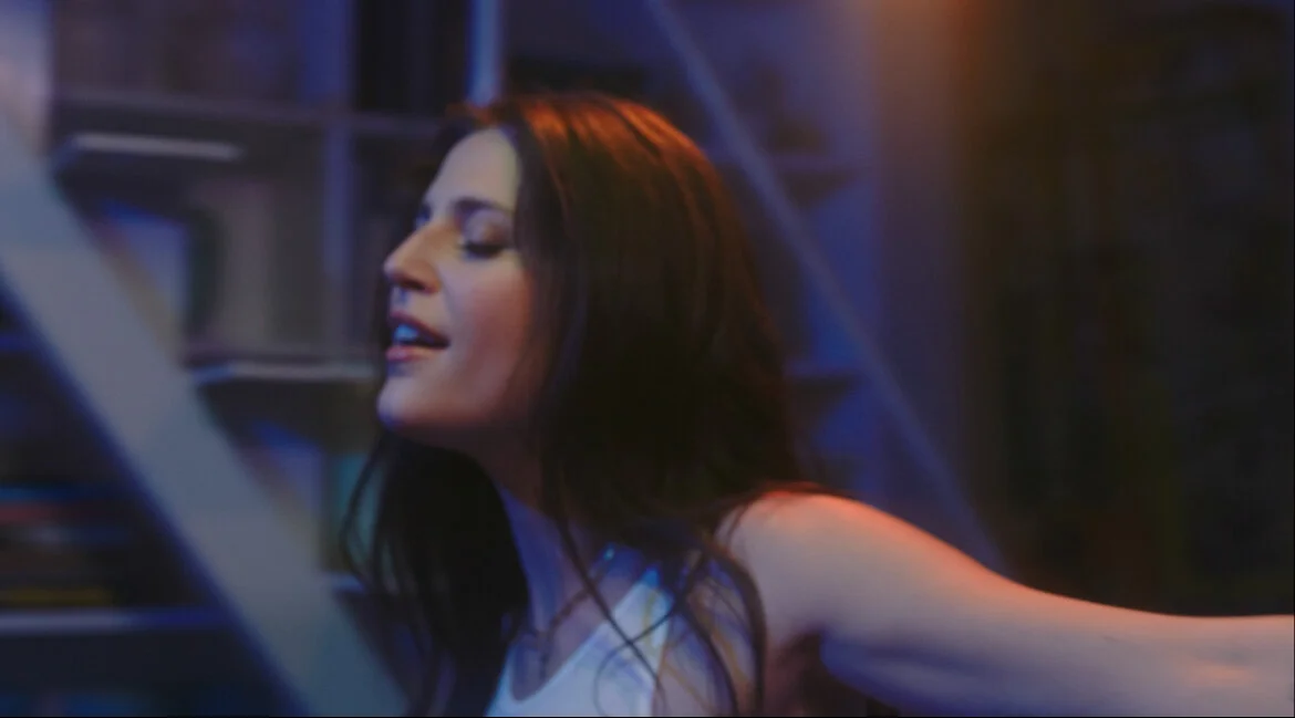 Julia Gargano - Strangers (Official Music Video)