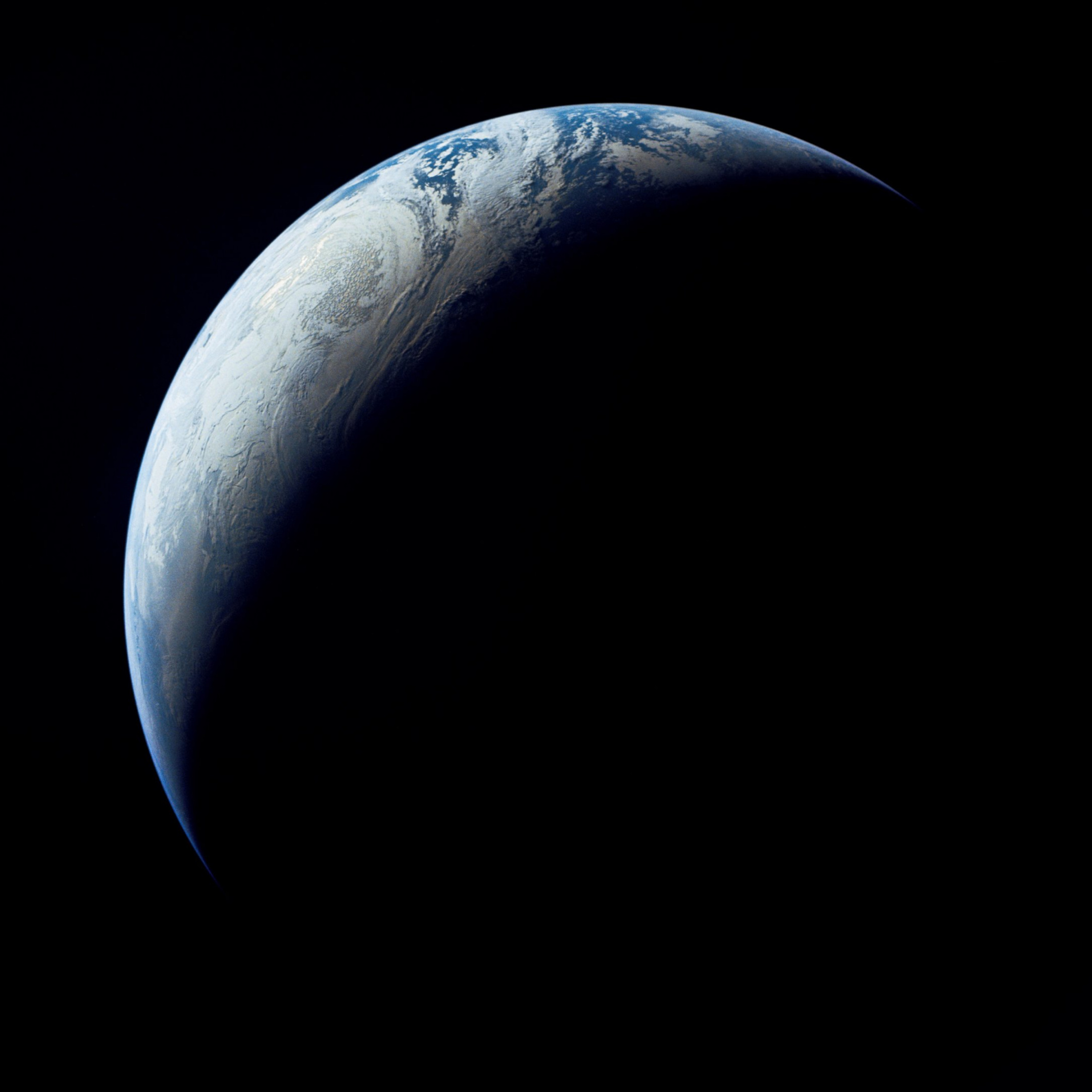 EarthApollo11.jpg