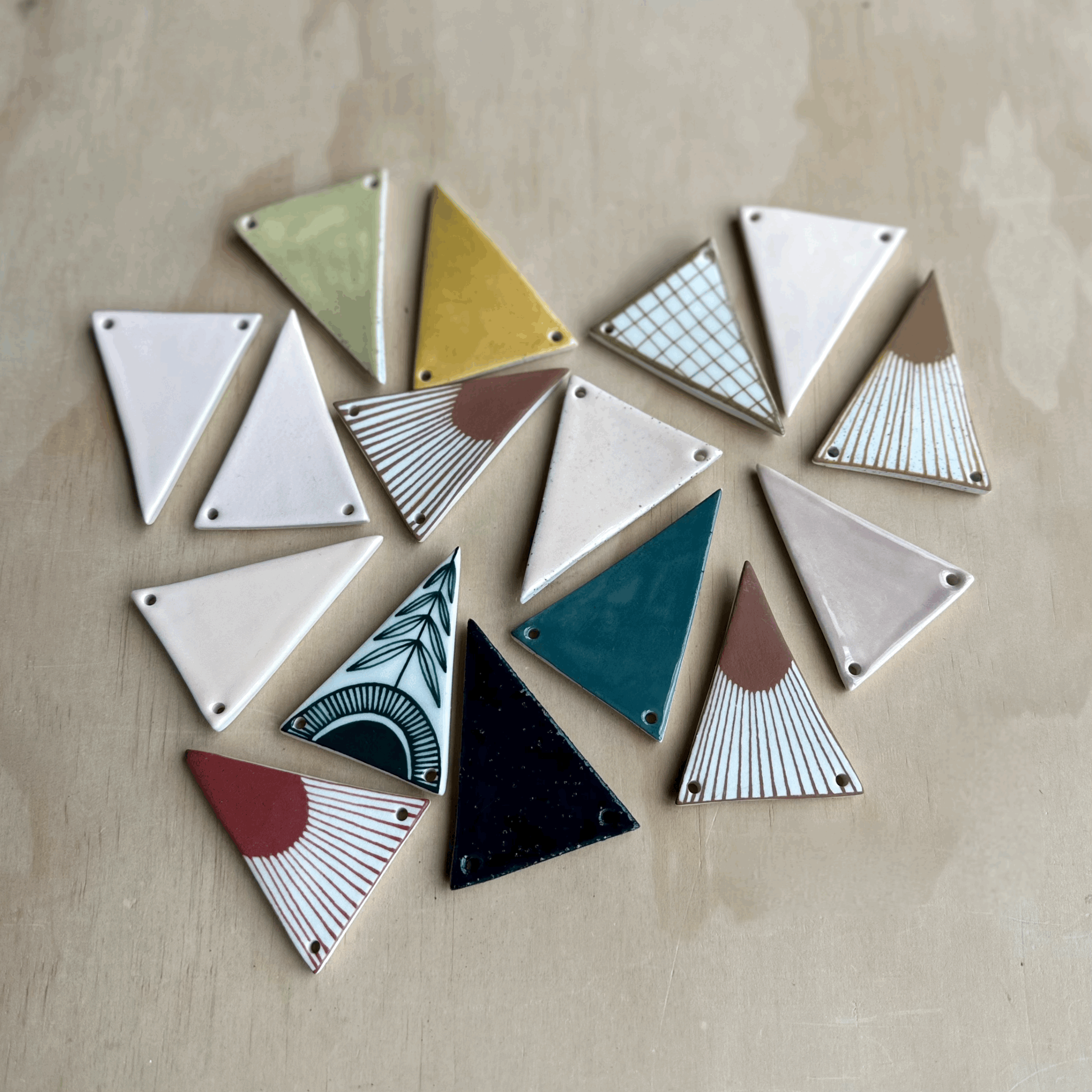 16 Ceramic Bunting Pieces