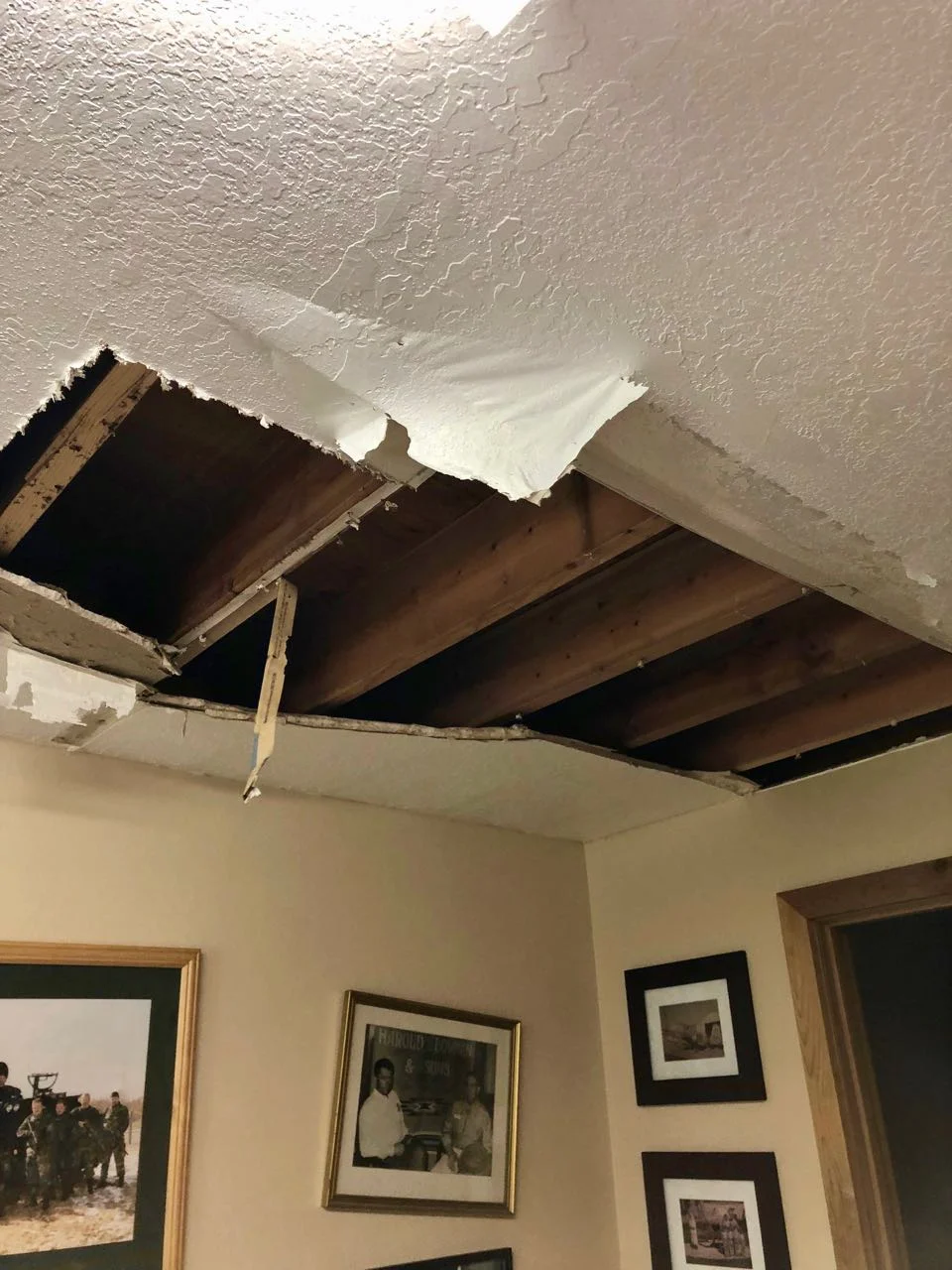 Ceiling.jpg