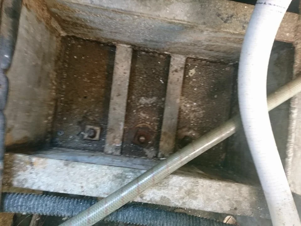 BILGE CLEAN & ANTI-CORROSIVE COATING BEFORE