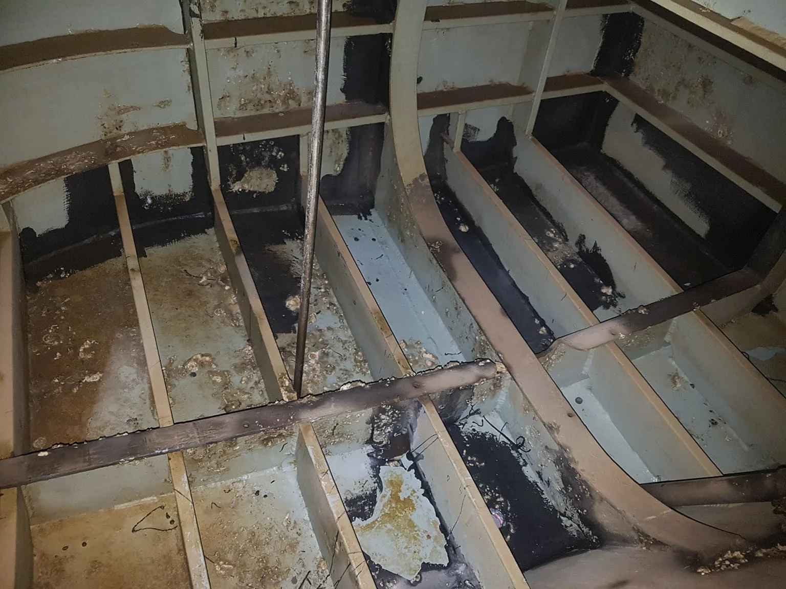 WATER TANK REFINISH BEFORE