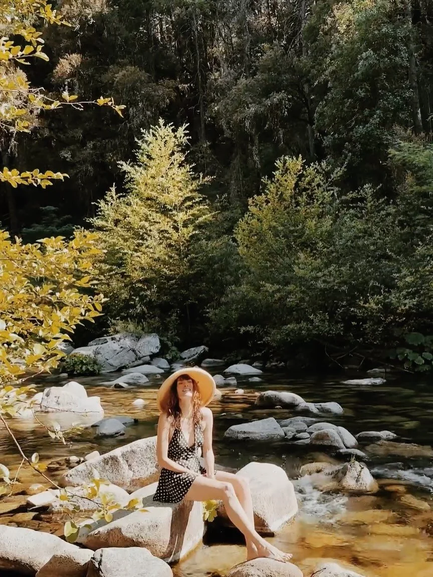 River season in full swing. Camping under warm star studded skies, mellowing in the water with friends and gathering roadside bouquets while taking the long way home&hellip;gotta chase down summer every chance you get when you live in the Bay. 

#yub