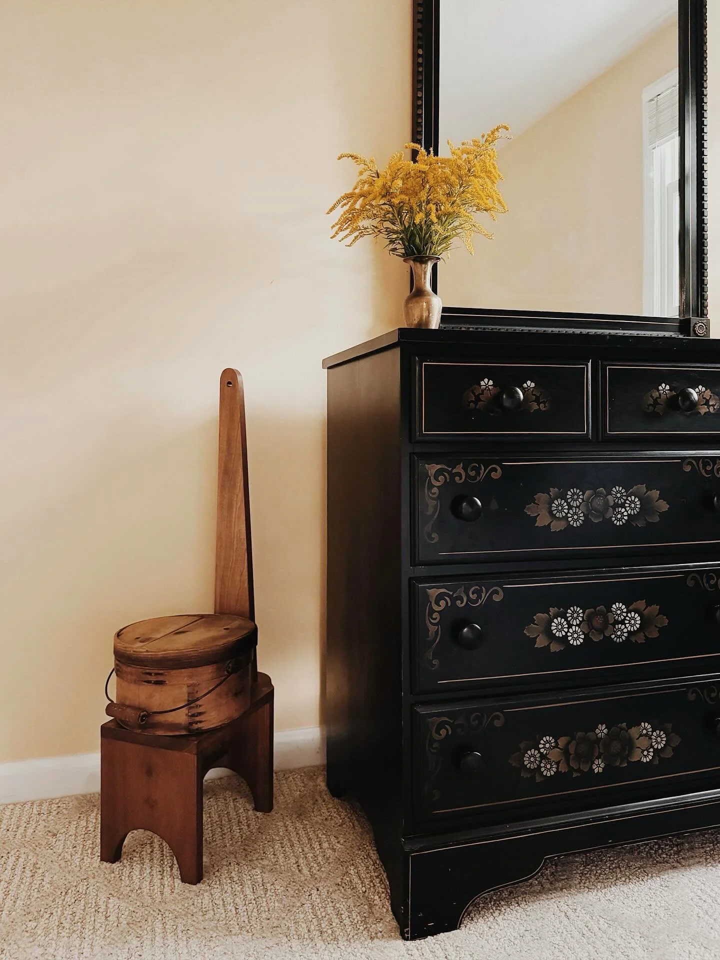 Late summer light seeping into quiet corners of home :: pausing to hold this liminal grace :: 

The room next to my parents, the room of my childhood; once an immersive microcosm of Monet&rsquo;s waterlily gardens long since replaced by the handsome 
