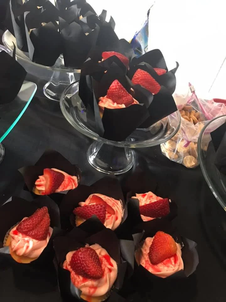 Cupcakes 2.jpg