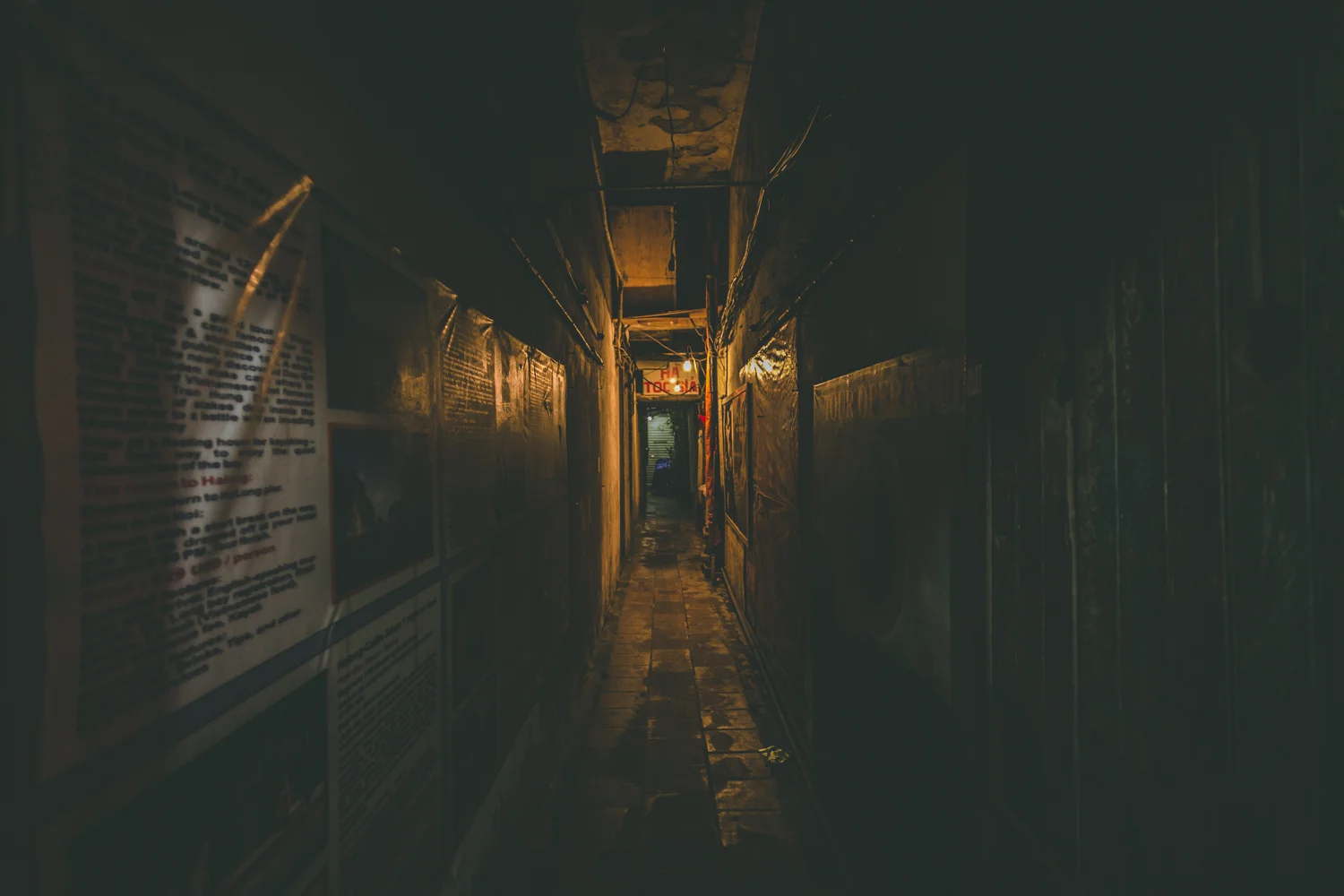  2014  Hanoi, Vietnam Canon 6D, 20mm 