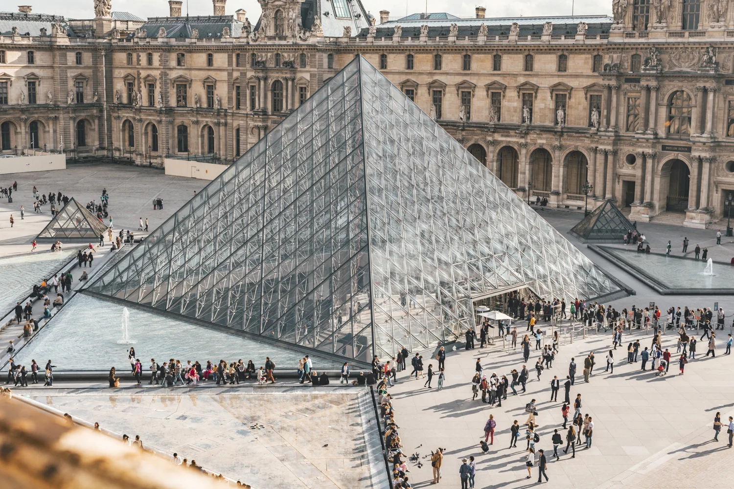   2014  Louvre Museum Canon 6D, 50mm 