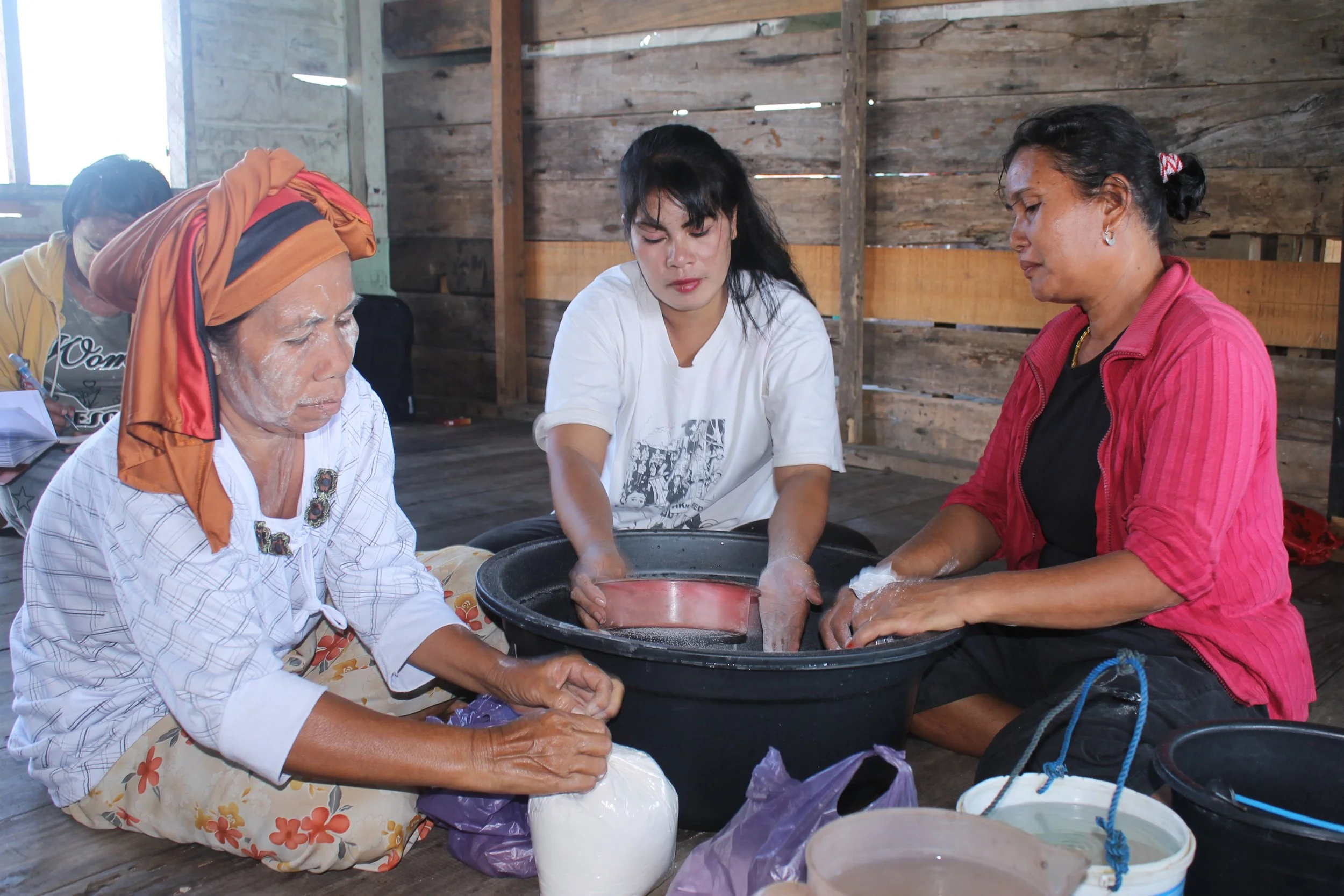 Supporting sustainable income in past - rice crackers.jpg