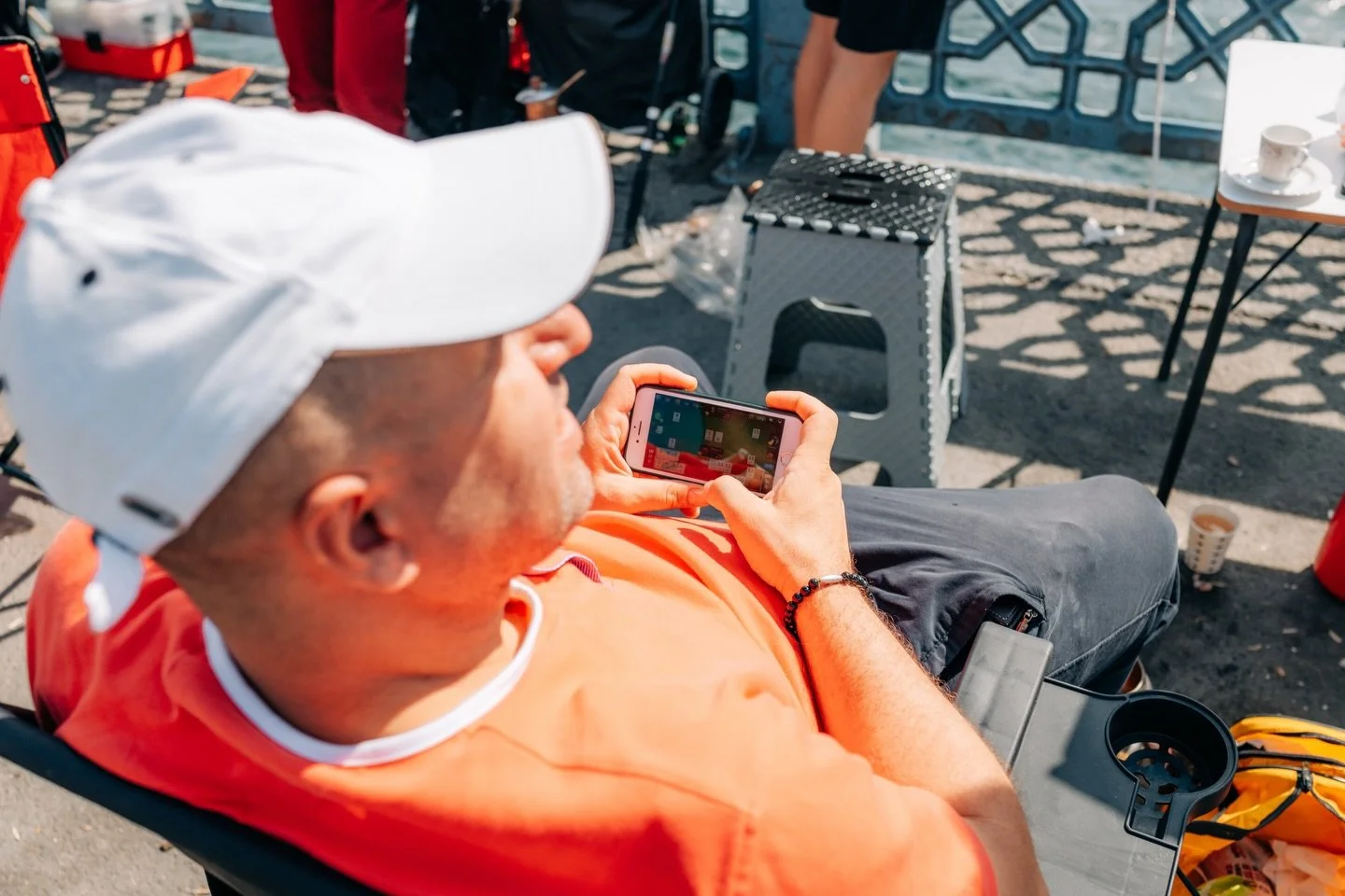 Wius dusse so chaut isch st&ouml;bere ig i de F&ouml;teli vo denn wosmer zwarm isch gsi 😅🤷🏻&zwj;♂️ #istanbul