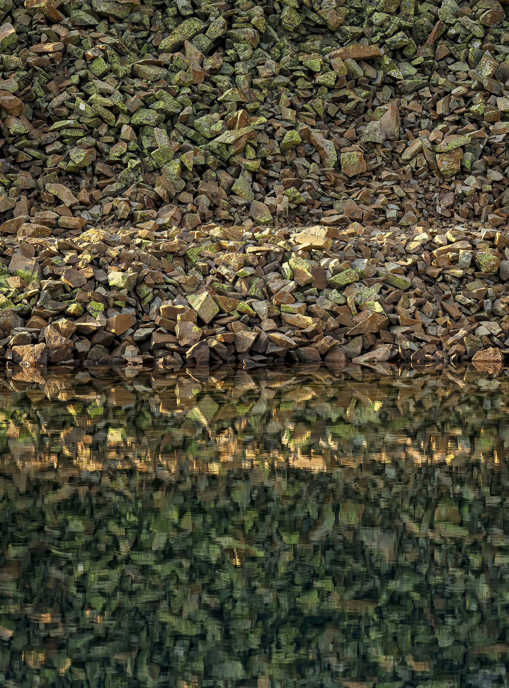 AlpineLakeReflection.jpg