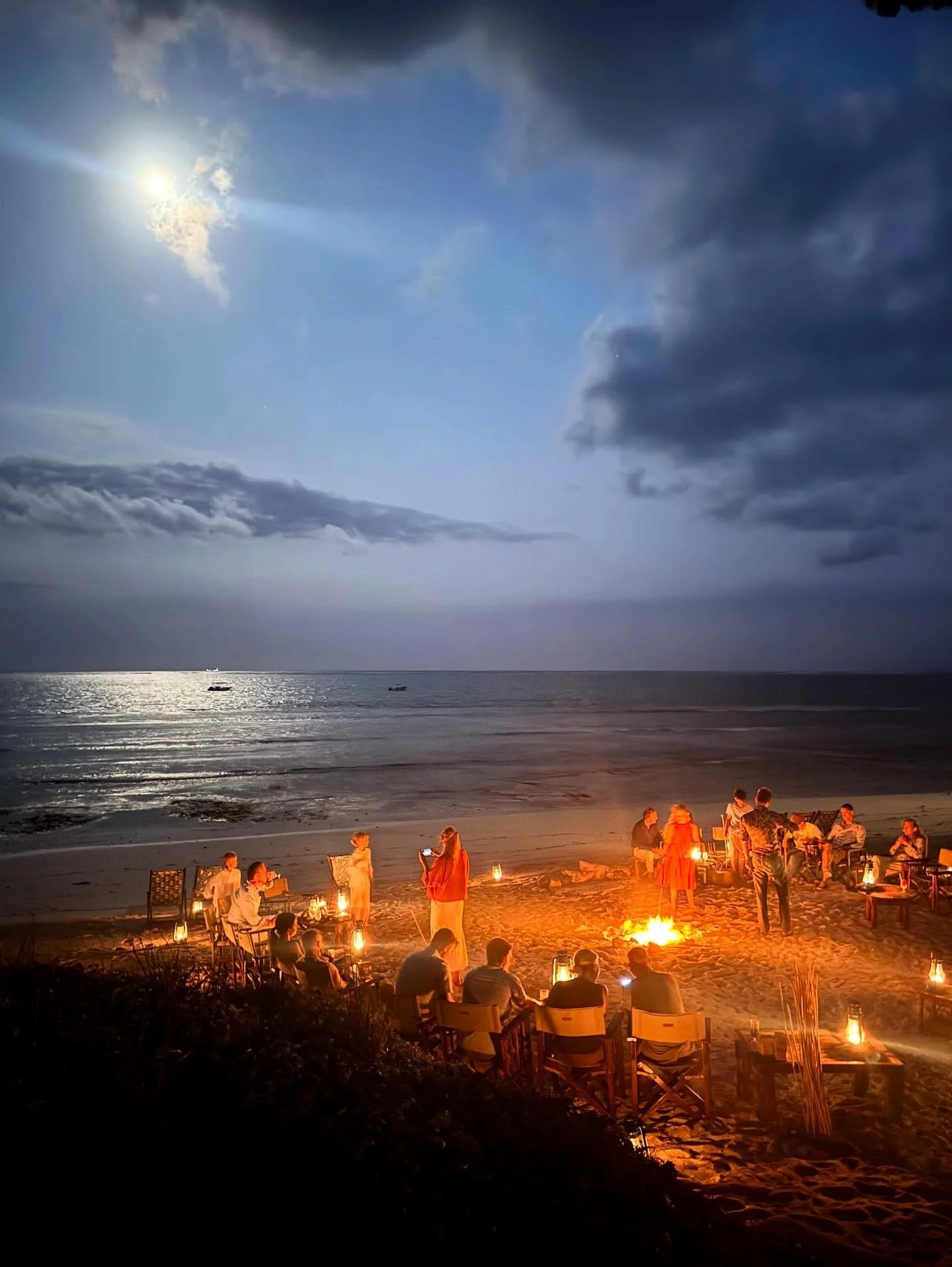 💙 fullmoon #fullmoon #kenya #kinondokwetu #beachbonfire #galubeach #homeawayfromhome #barefootluxury #beachlife #nature #bushandbeach