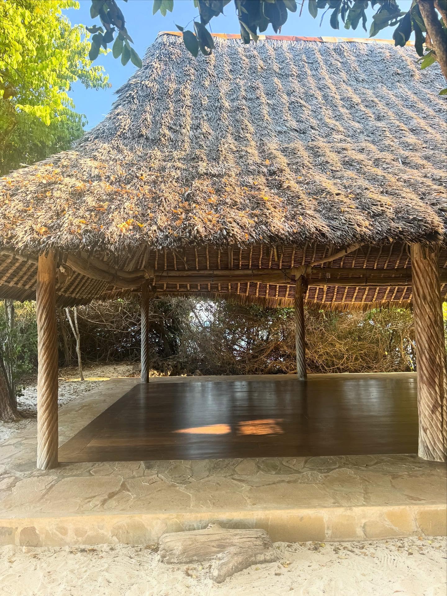 💙 this space - yoga shala getting ready for @sandralonesyoga retreat in November #kinondokwetu #yogaretreat #kenya #dianibeach #holisticholiday #barefootluxury #homeawayfromhome