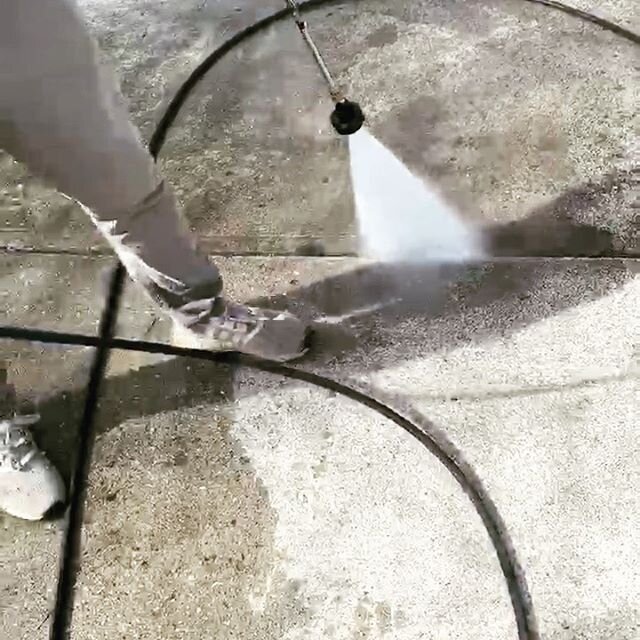 Our team brought some life back to this 28 year old driveway through our four step rehabilitation process. Swipe to see each step in action 😎 💦 🚿 .
.
1. Remove loose residue and dirt buildup in joints and cracks
2. Renew surface with a slow and st