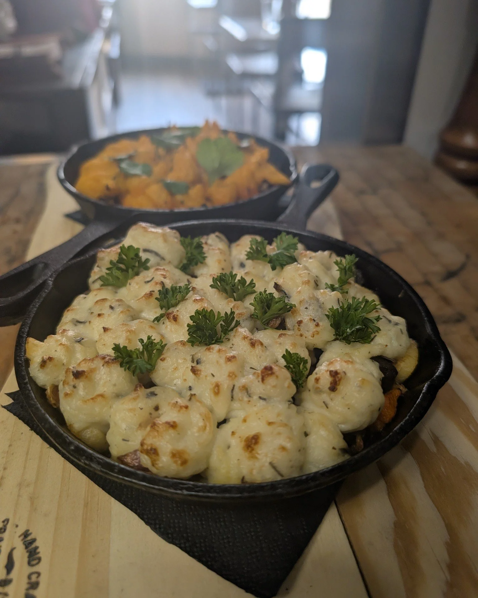 Easter weekend, looking for something familiar,  Shepherd's Pie with elk, peas and carrots mashed potatoes, or, a twist to the classic,  Turkey with cauliflower,  corn and sweet potato mash. 
On the menu Thursday and Saturday night.

#followers #shep
