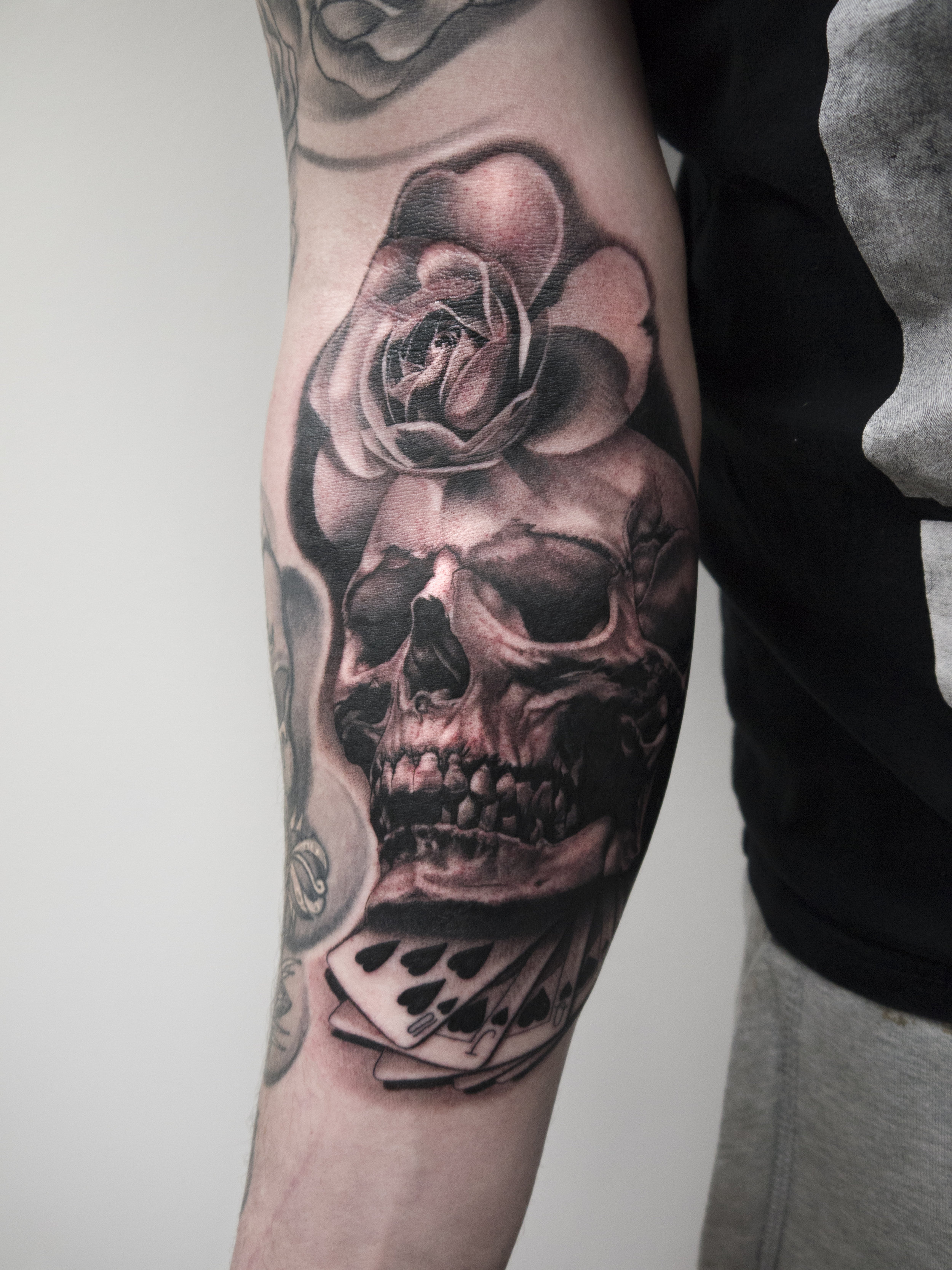 skull rose.jpg